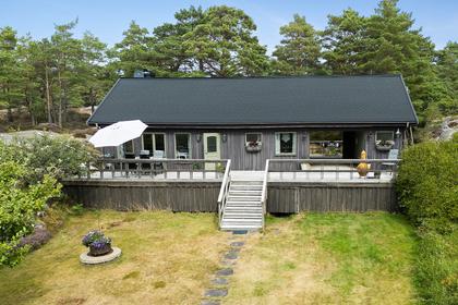 Flobevägen 10, Resö