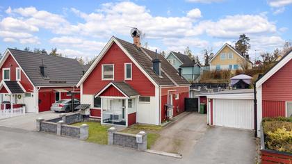 Svedjevägen 11, Tumba