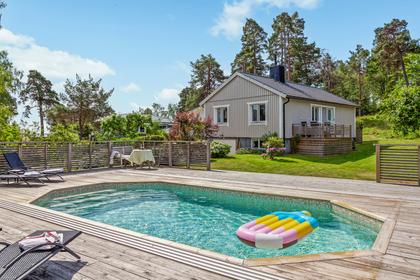 Ravinvägen 15, Nävekvarn