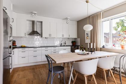 Slöjdgatan 2, Övre Vasastaden