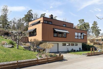 Bokstigen 8, Ronnebyhamn
