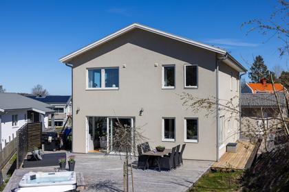 Bergums Prästgårdsväg 41B, Olofstorp