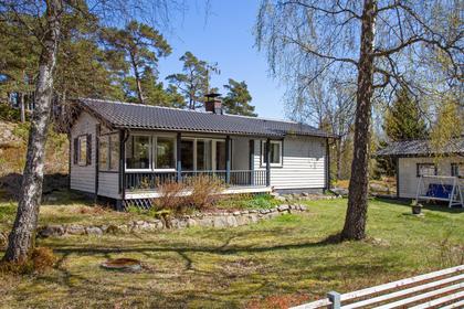 Skogslöckevägen 25, Lilla Askerön