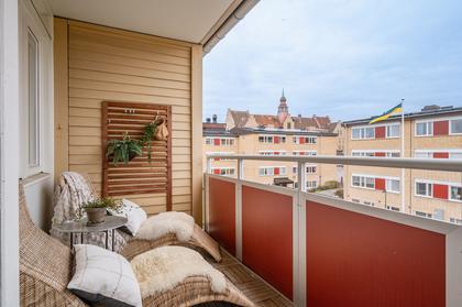 Sturegatan 85C, Centralt