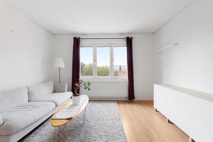 Fogdevreten 10, Karolinska