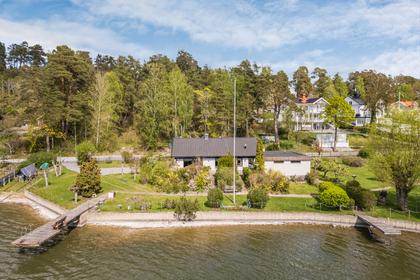 Husholmsvägen 2, Resarö
