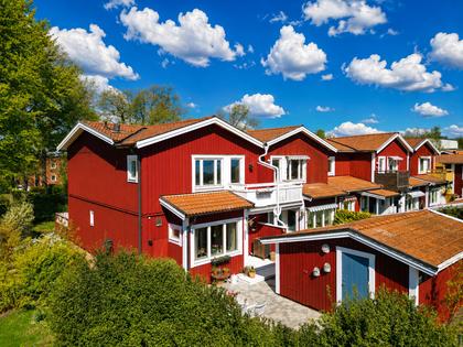 Oxelbärsgränd 44, Hässelby