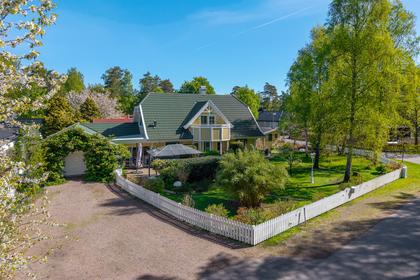 Holmgrens väg 4, Hemmeslövsstrand