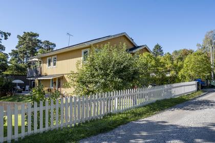 Borgmästarevägen 5A, Centrala