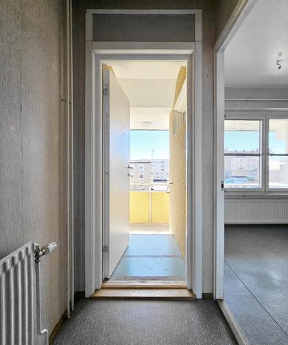 Bronellsgatan 3B, Centrala