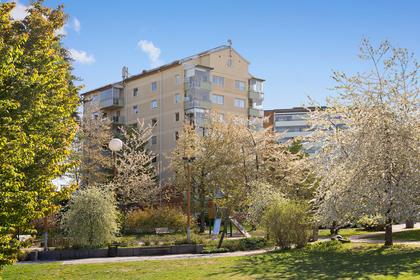 Susebogatan 4, Centrala Väsby
