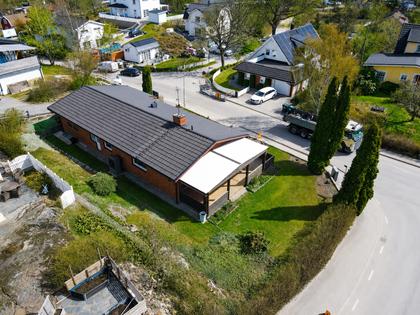 Stenmovägen 16, Fullersta