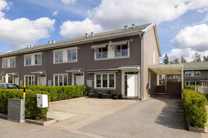Fästes gränd 15, Vega