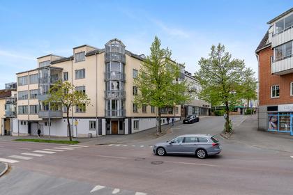 Brogatan 4, Centralt