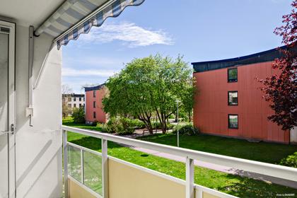 Björkbacksvägen 63, Centrum