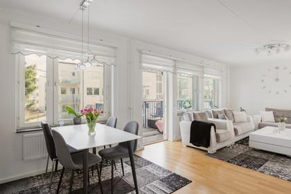 Lotta Svärds gränd 9, Hägersten