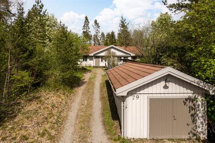 Överbergevägen 29, Idenor