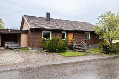 Ryttarvägen 3, Österro