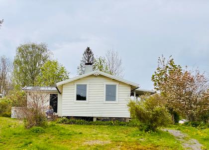Intagsvägen 8, Stora Bugärde