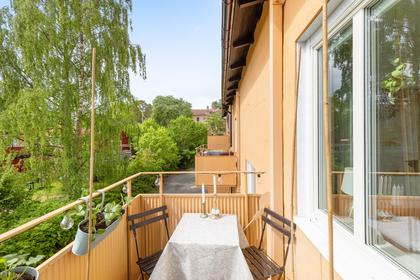 Tingstugatan 33B, Tingstugatan