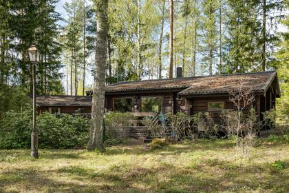 Ljömsebo Lövbergsvägen 8, Ljömsebosjön