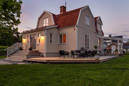 Trädgårdsvägen 8, Gunnarskär