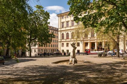 Invid Mosebacke Torg, Mosebacke