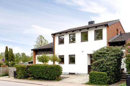 Eldstad