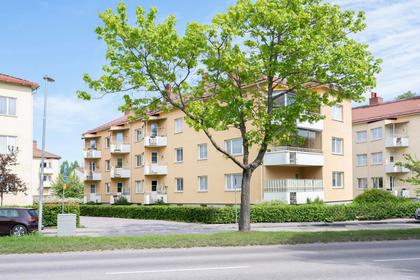 Västra vägen 24A, Centrum