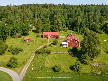 Bråhovda Karl-Johansgården, Malmköping