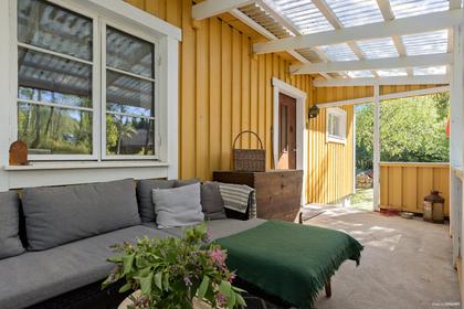 Skogvaktarevägen 8, Åsljunga