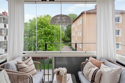 Ahlbergers väg 8, Högbrunn