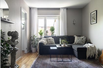 Tvillinggatan 3A, Jungfruplatsen