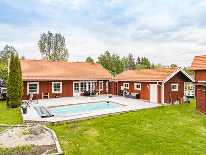 Skogsfrustigen 51, Paradiset