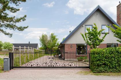Besksötevägen 3, Beddingestrand