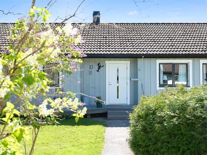 Västra Bräckekroken 10, Hogstorp