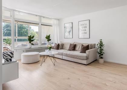 Hallasvängen 13B, Hallasvängen