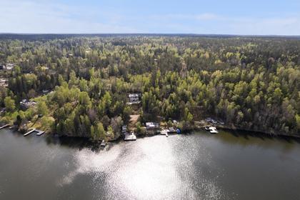Rödhakevägen 12, Södertäljeviken