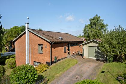 Sotaregatan 4, Stidsvig