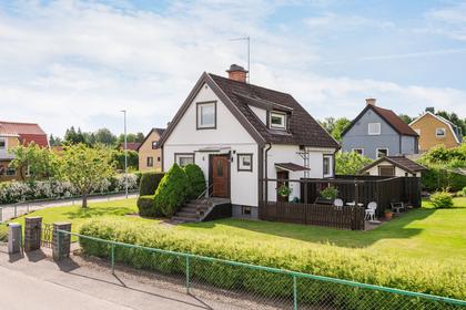 Furulidsgatan 8, Övre Holm