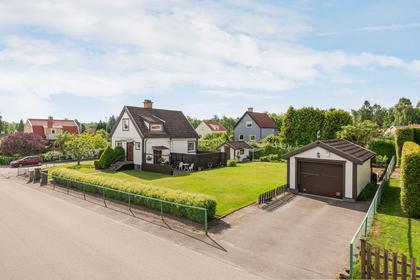 Furulidsgatan 8, Övre Holm