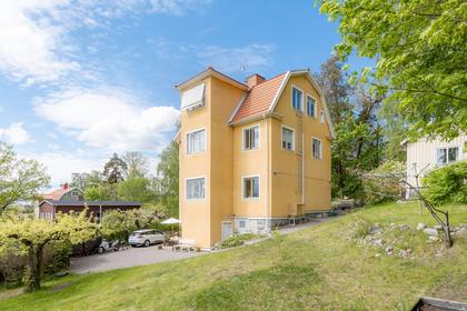 Rosbacken 46, Hässelby Södra Villastad