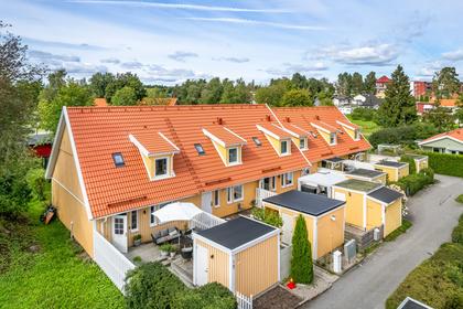 Gustavsborgsvägen 1, Hällby