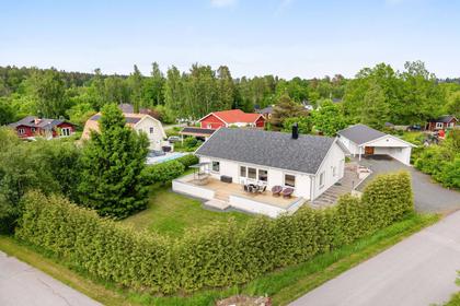 Flugsnapparvägen 18, Borsökna