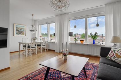 Optimusvägen 2C, Centralt