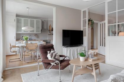 Stockholmsvägen 13B, Centralt Öster