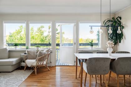 Lövdungevägen 3, Segeltorp