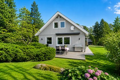 Fyrklöversbackarna 17, Hässelby Södra Villastad