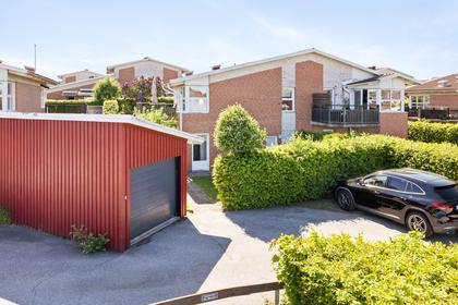 Klorofyllgången 11, Åkeshall