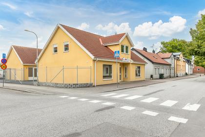 Bantorget 2, Furulund